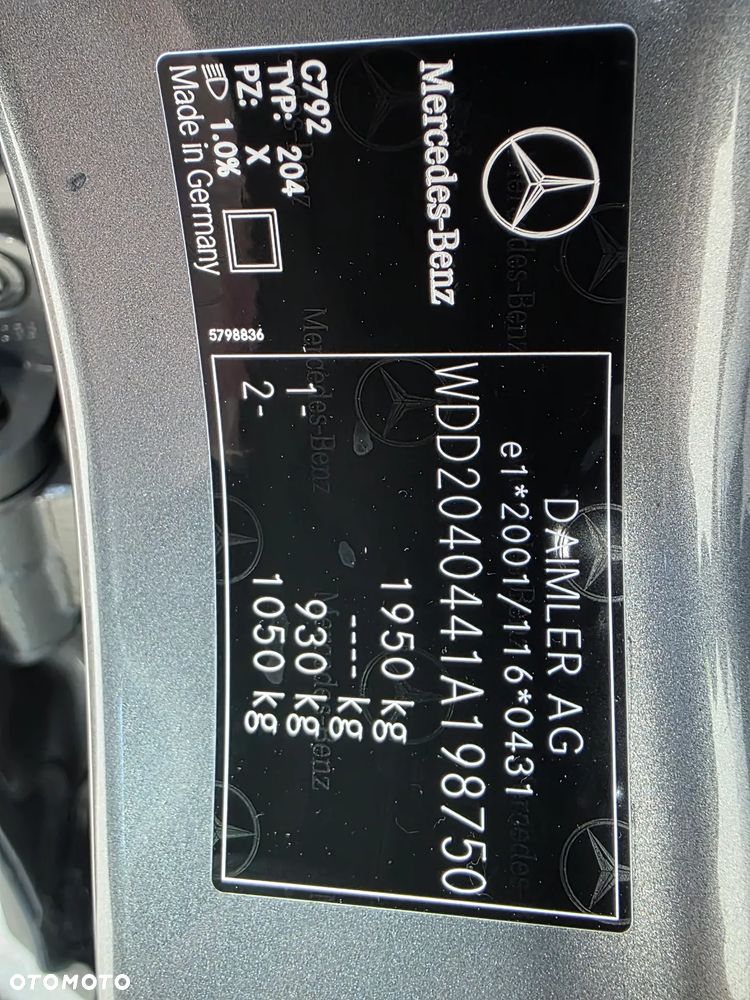 Mercedes-Benz Klasa C 180 Kompressor BlueEFFICIENCY - 33