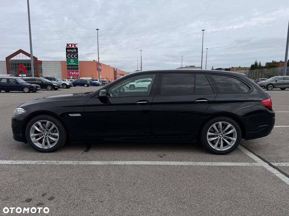 BMW Seria 5 530d xDrive Luxury Line - 2