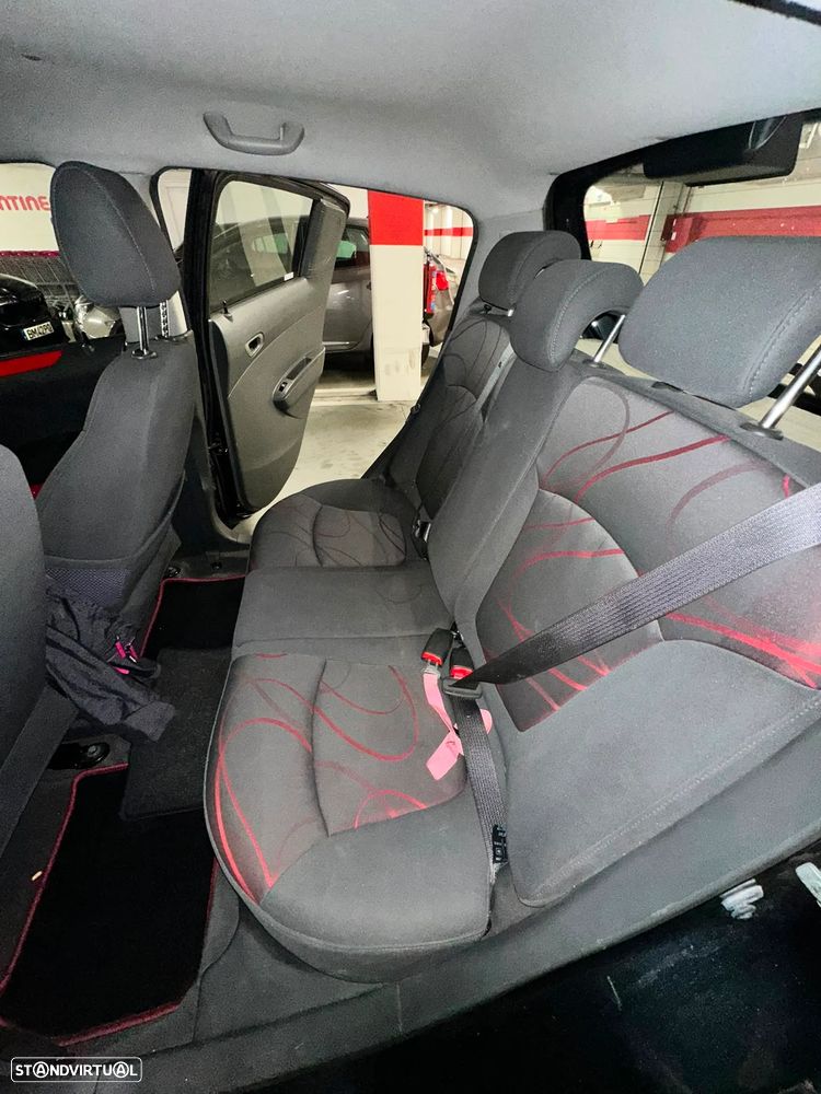 Chevrolet Spark - 17