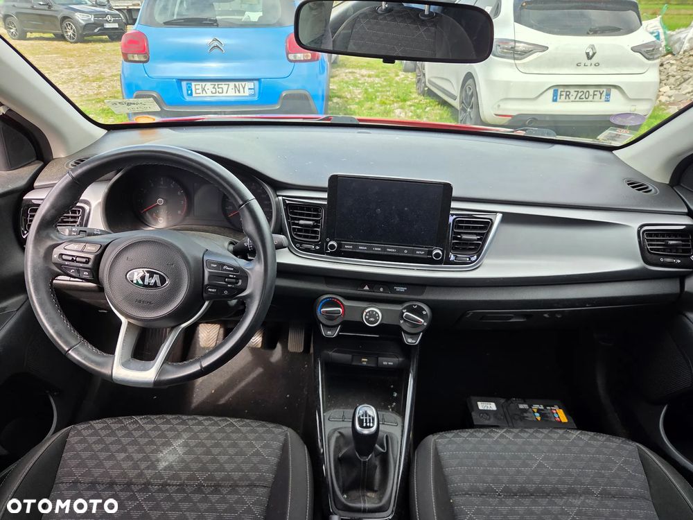 Kia Rio - 22