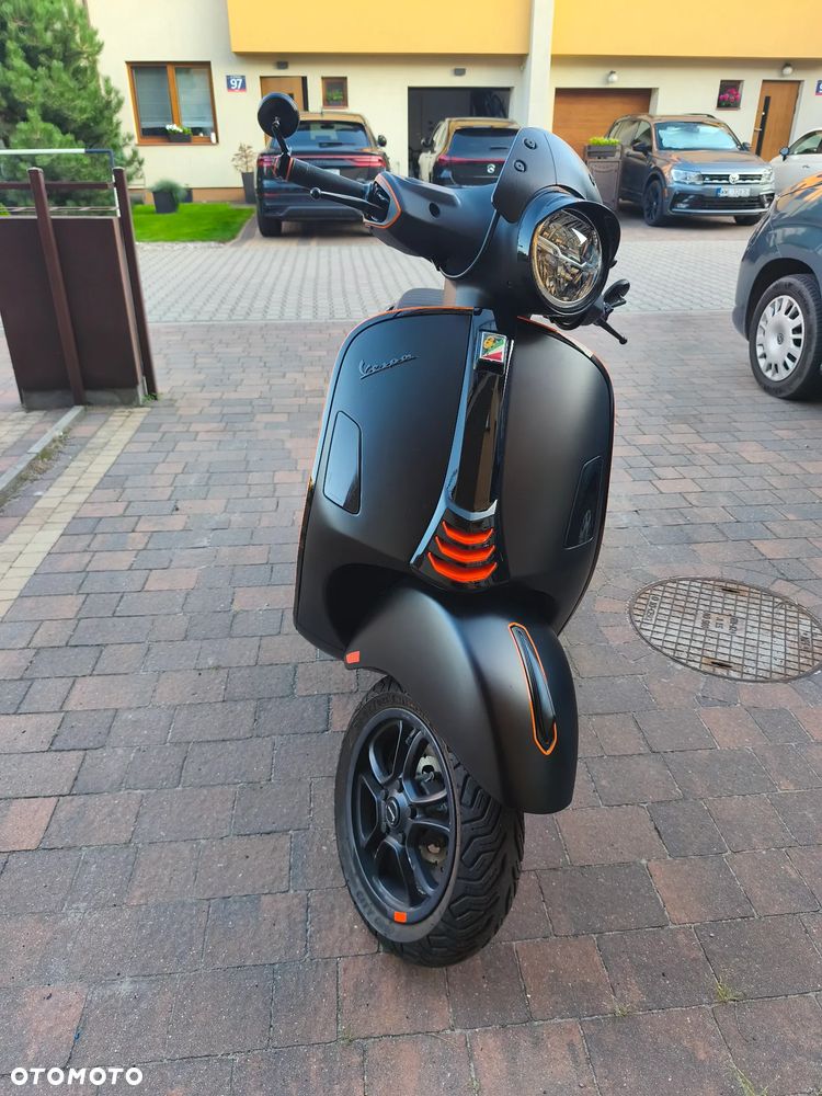 Vespa GTS - 15