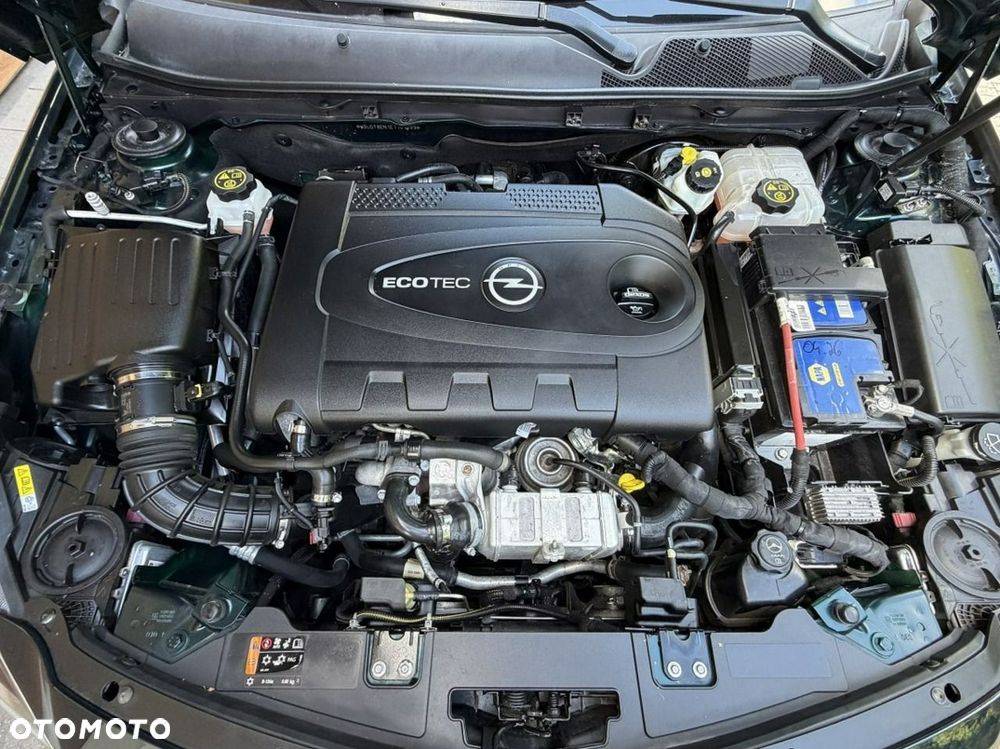 Opel Insignia - 12