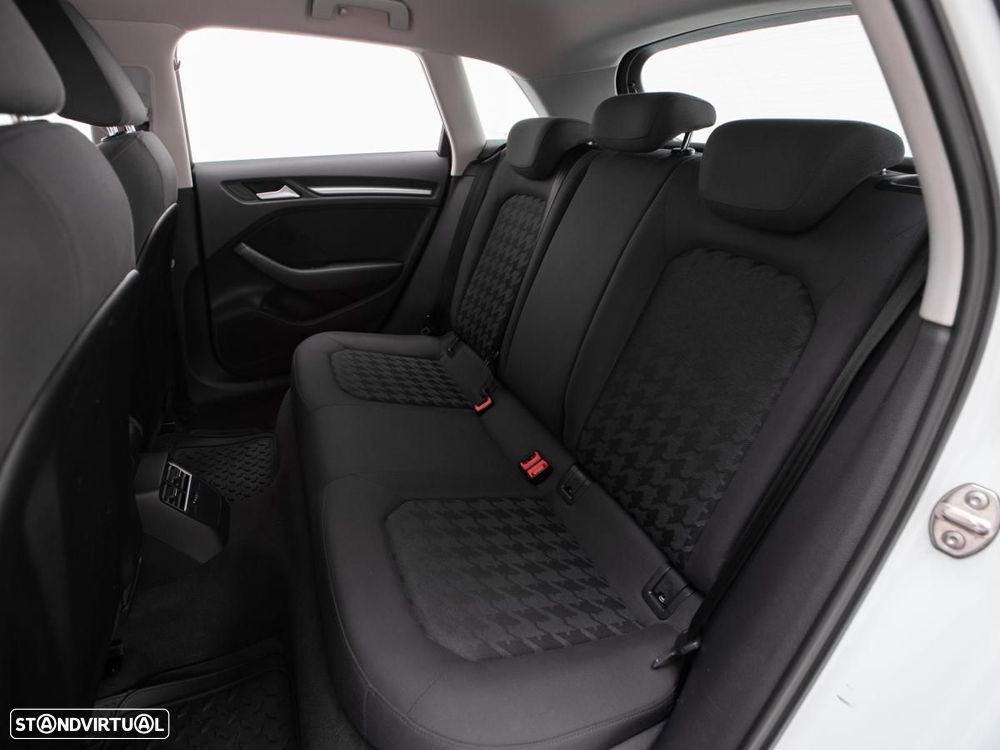 Audi A3 Sportback - 10