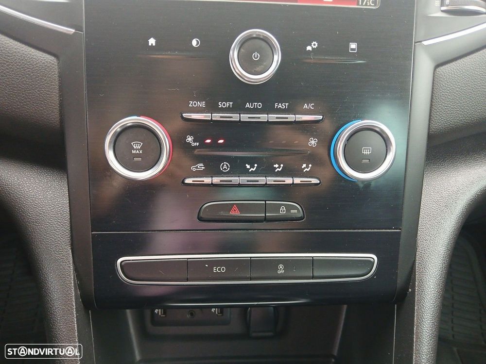 Renault Mégane 1.5 Blue dCi Limited - 29