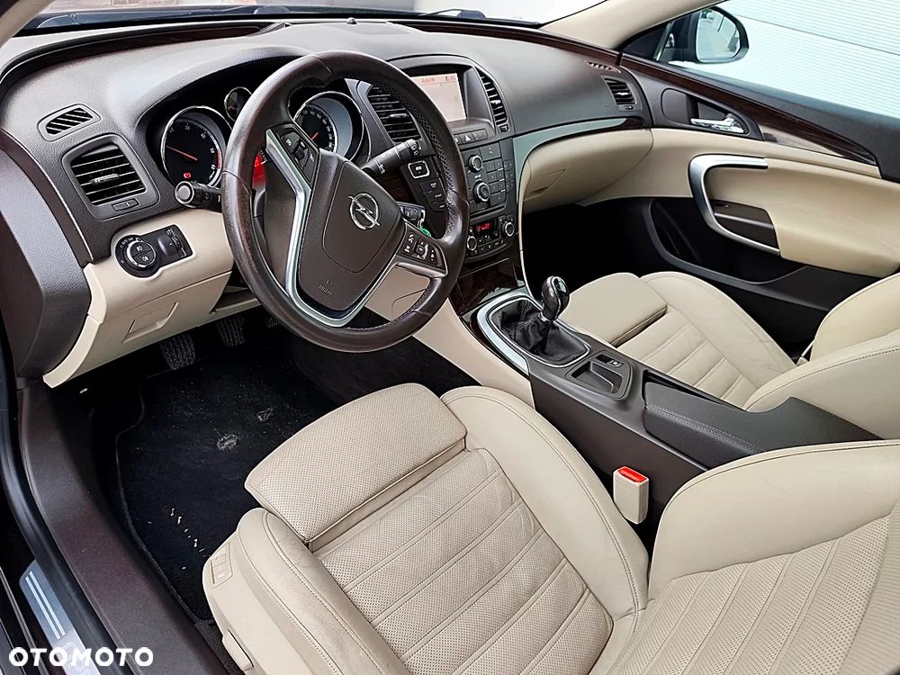 Opel Insignia 2.0 CDTI 4x4 Design Edition - 13