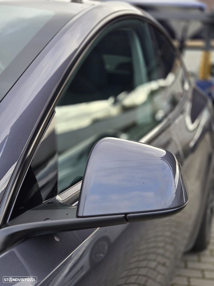 Tesla Model Y RWD - 8