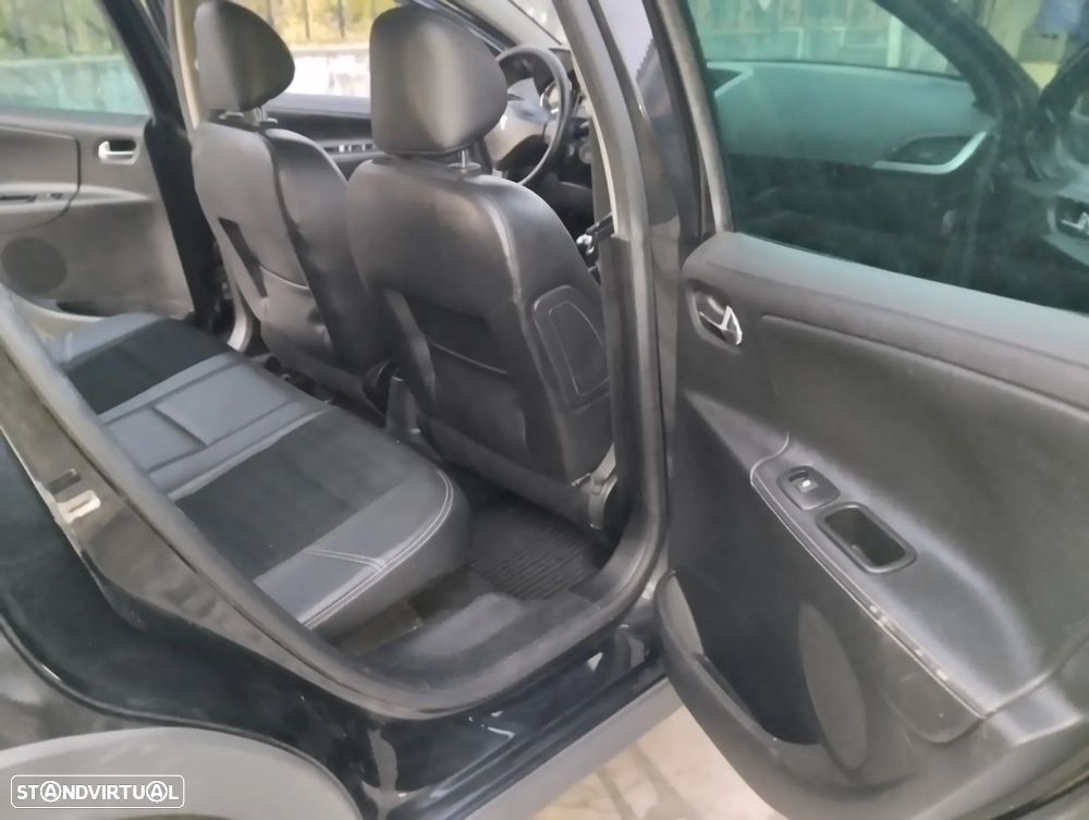 Peugeot 207 SW 1.6 HDi Outdoor - 8