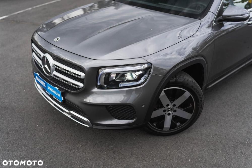Mercedes-Benz GLB - 8
