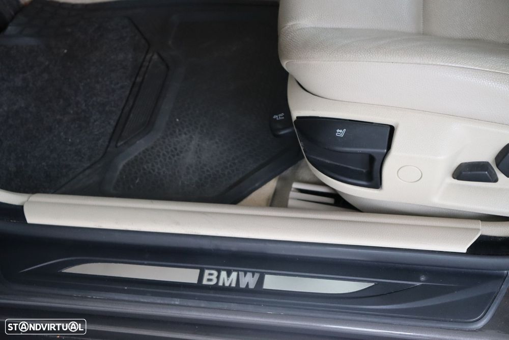 BMW 520 d Line Luxury Auto - 26