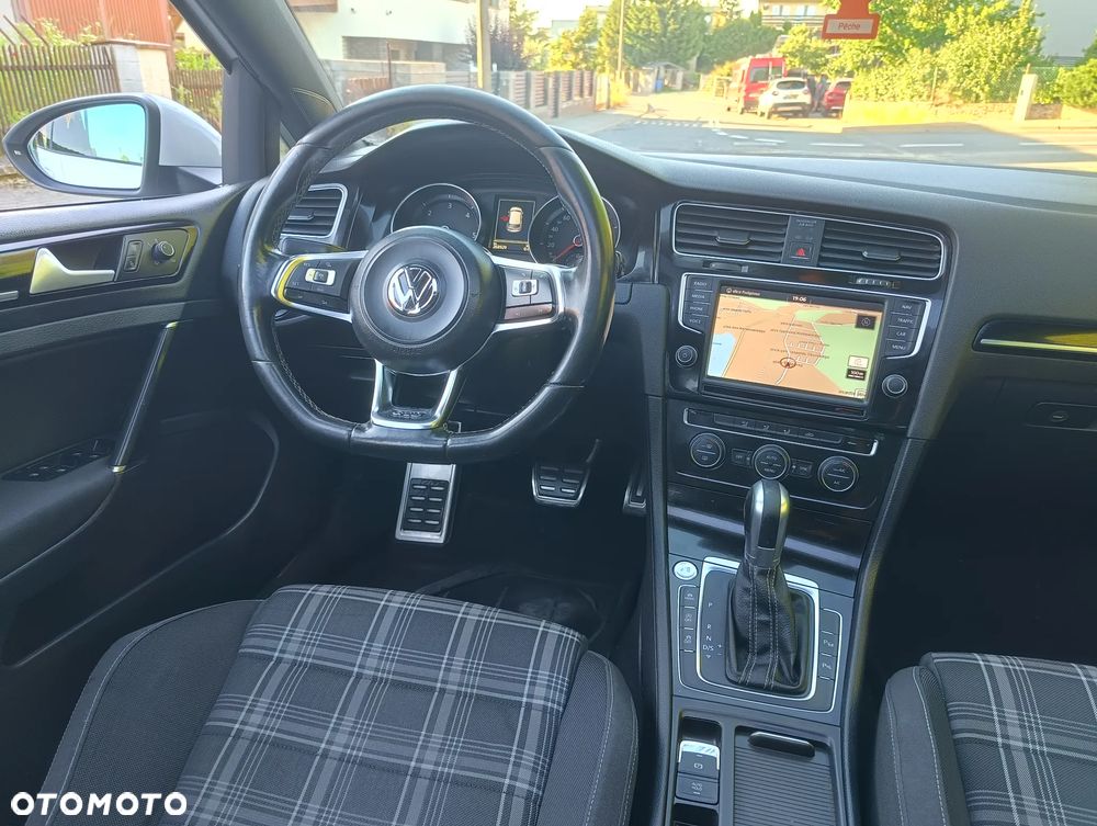 Volkswagen Golf GTD 2.0 TDI SCR DSG - 17