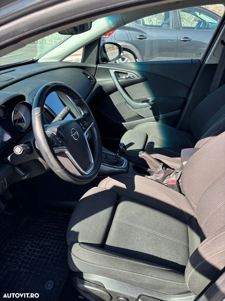 Opel Astra 1.6 CDTI ECOTEC Start/Stop Enjoy - 8