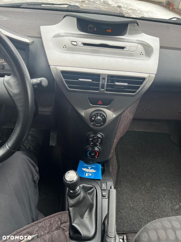 Toyota iQ 1.0 Sol - 16