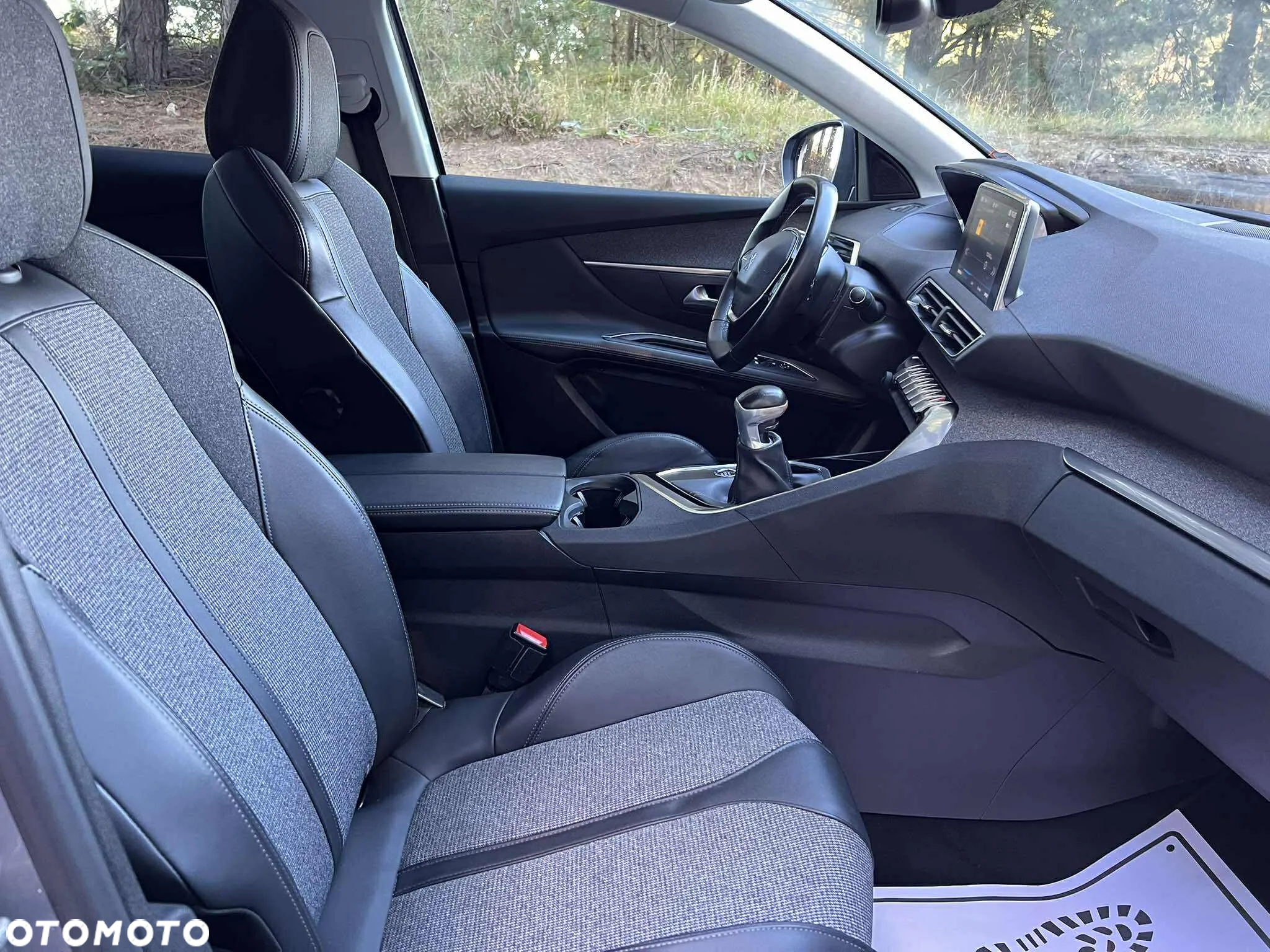 Peugeot 3008 BlueHDi 130 Stop & Start Allure - 25