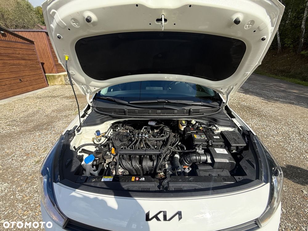 Kia Rio 1.2 L - 18