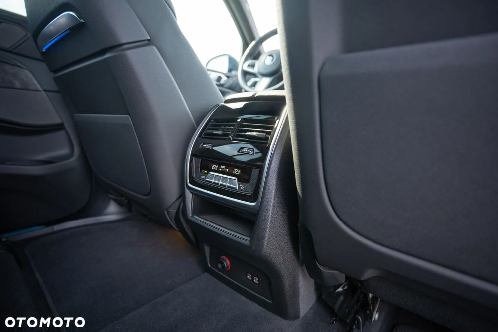 BMW X7 xDrive40d mHEV sport - 35