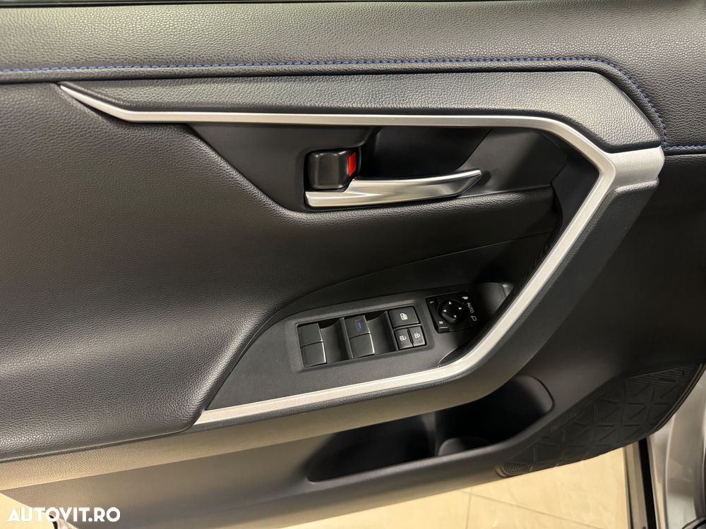 Toyota RAV4 2.5 4x4 Hybrid Black Edition - 23