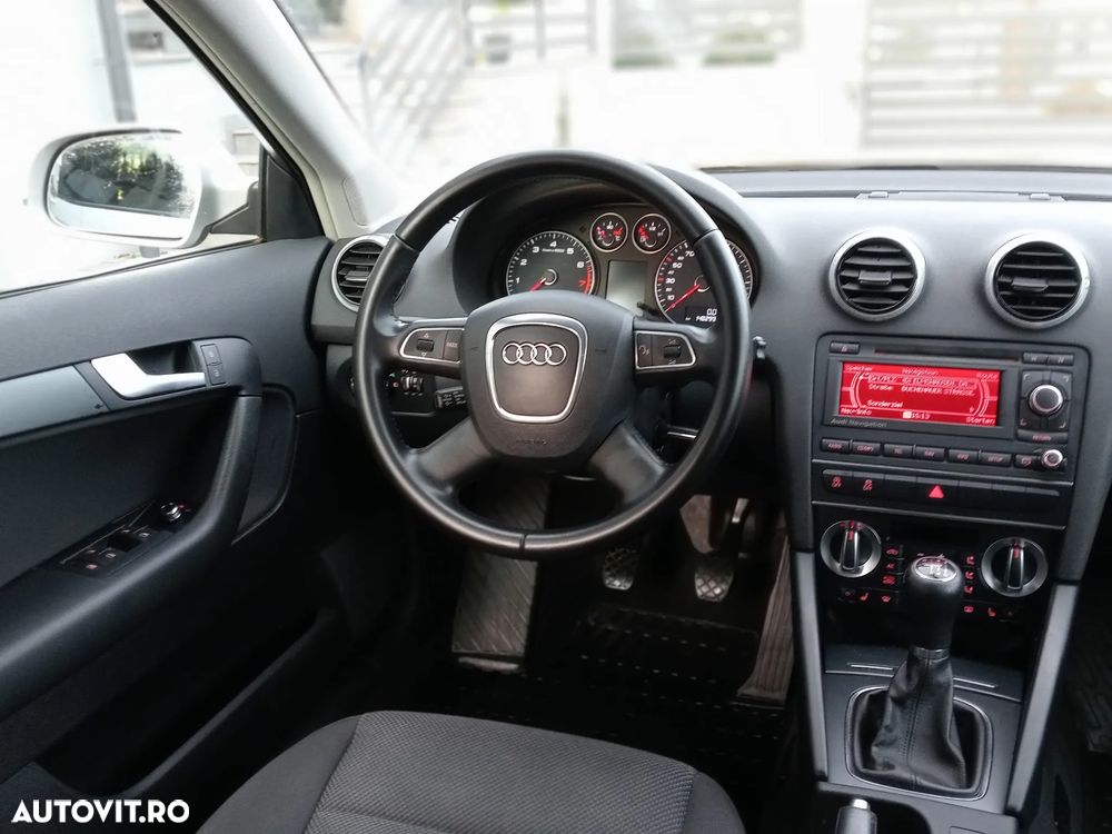 Audi A3 1.4 TFSI Sportback Ambiente - 8