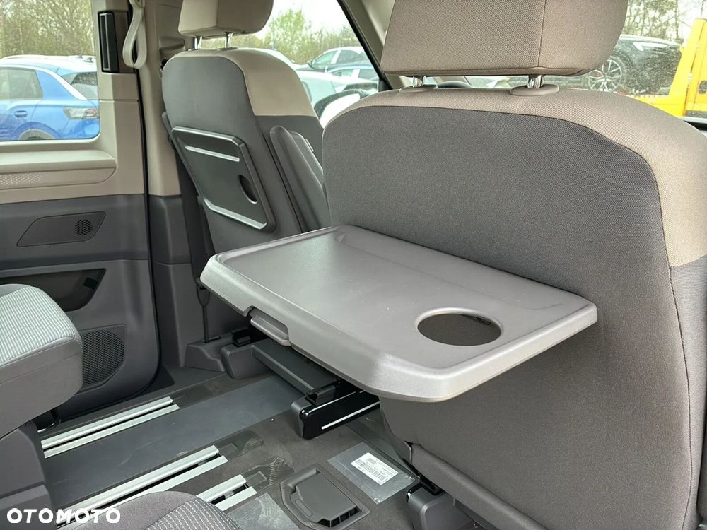 Volkswagen Multivan - 15