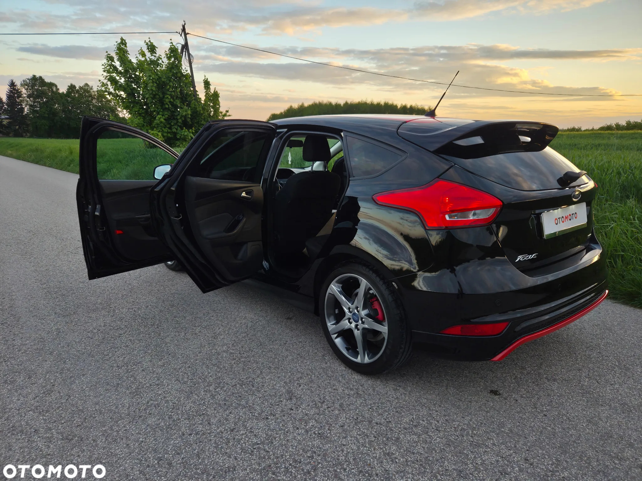 Ford Focus 1.0 EcoBoost ST-Line Red ASS - 19