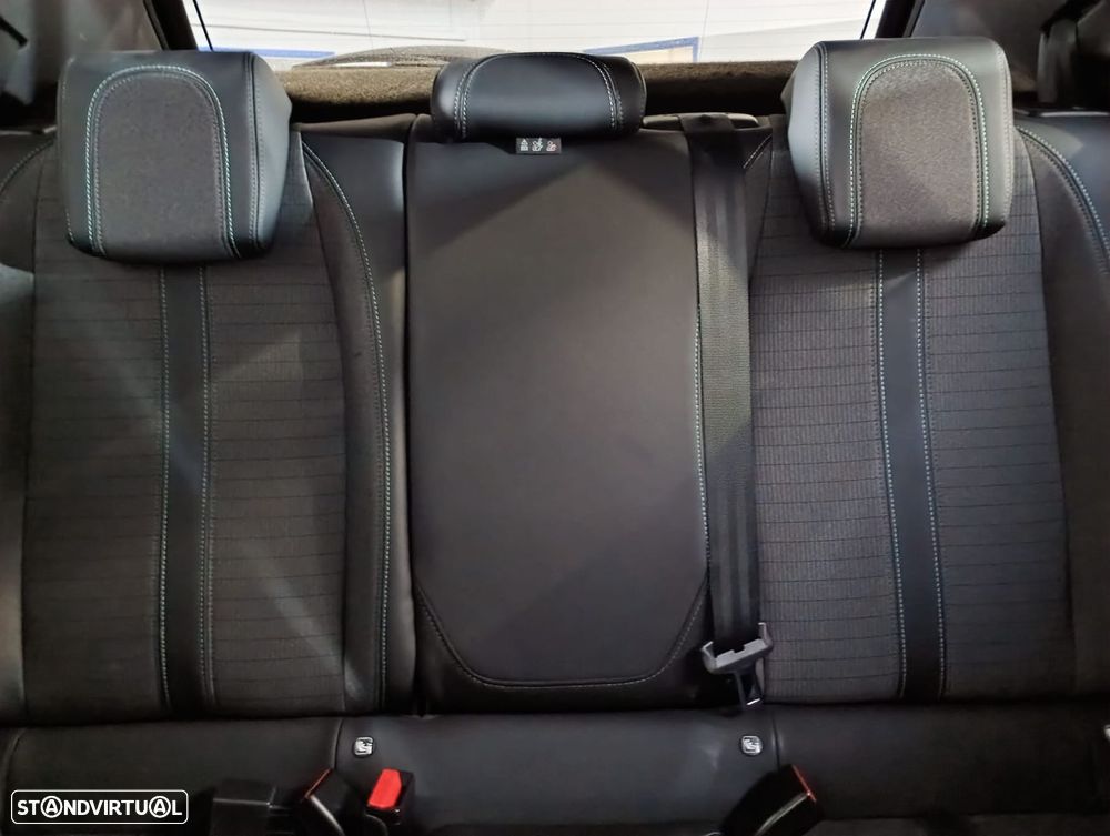 Peugeot 2008 1.5 BlueHDi Allure - 22