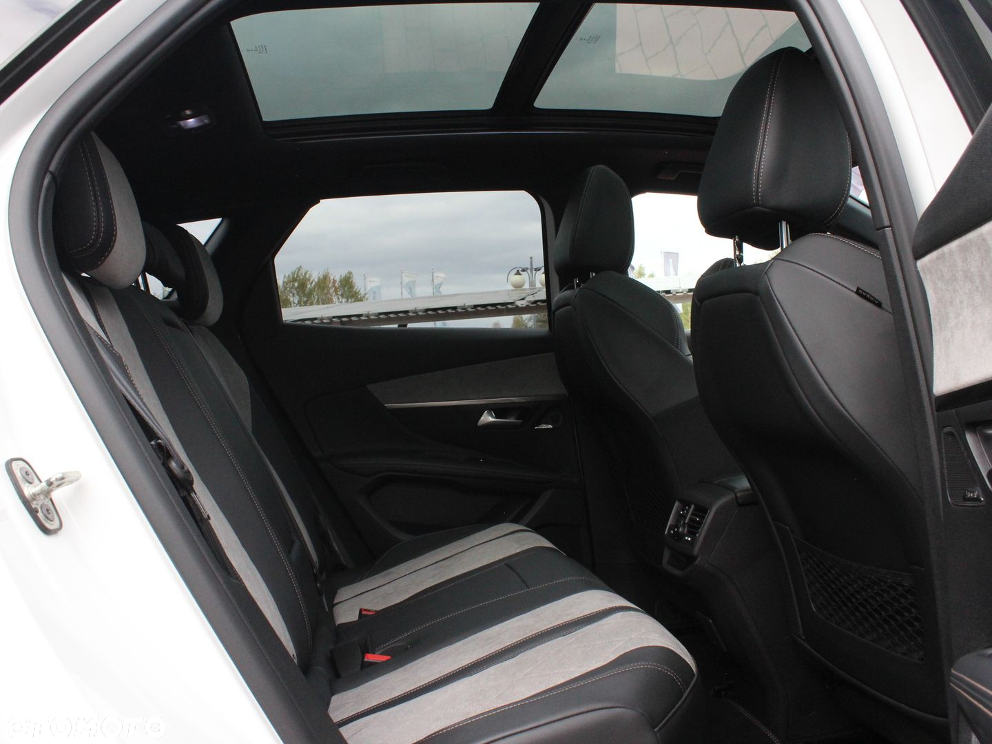 Peugeot 3008 - 11