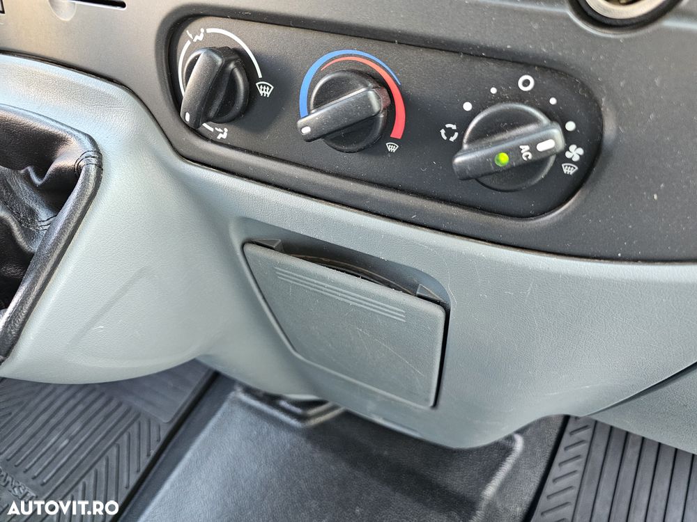 Ford TRANSIT - 16
