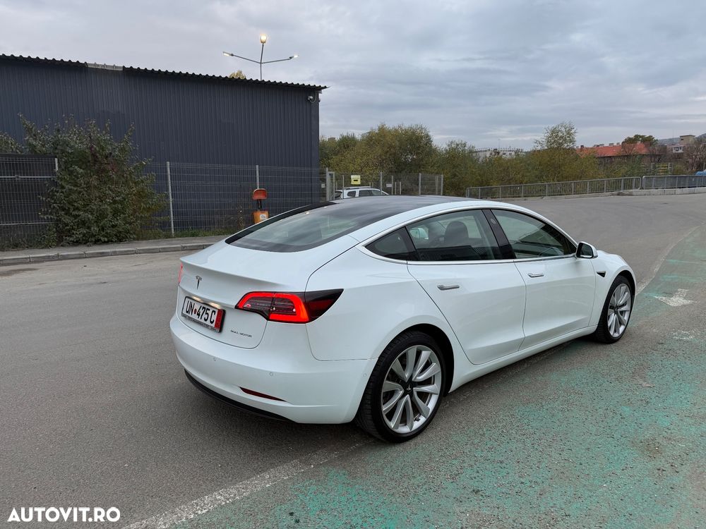 Tesla Model 3 Langstreckenbatterie Allradantrieb Dual Motor - 4