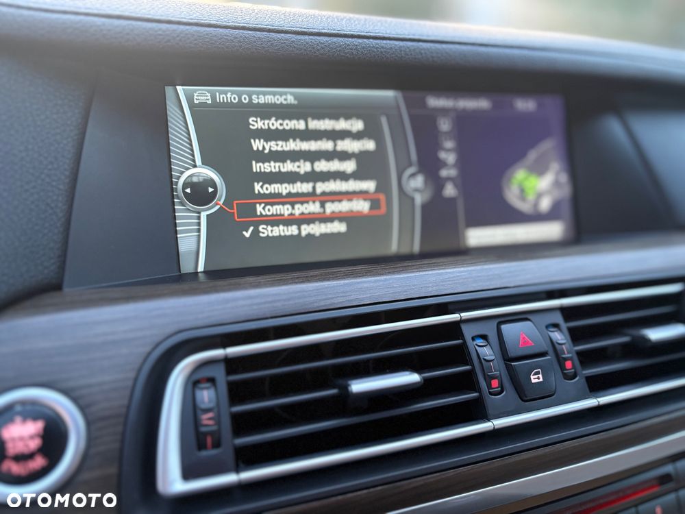 BMW Seria 7 740d - 32