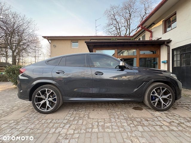BMW X6 M50i - 1