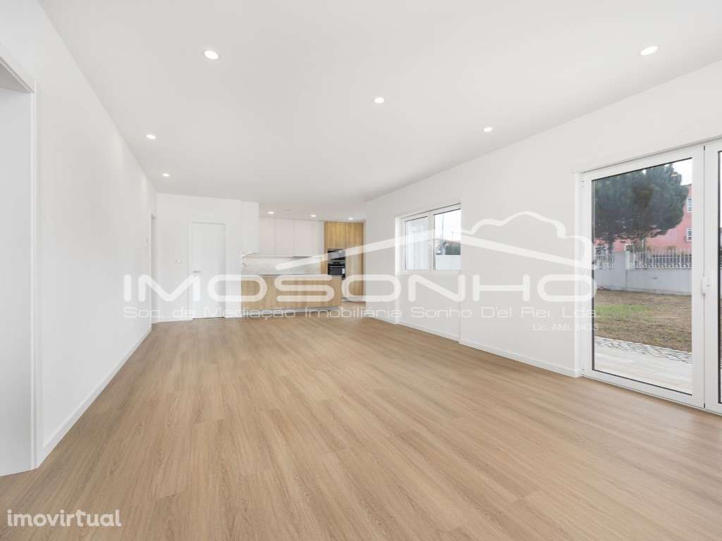 Moradia T4 - Grande imagem: 2/35