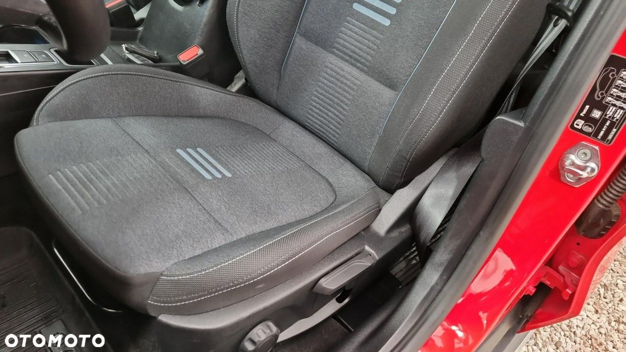 Ford Focus - 17