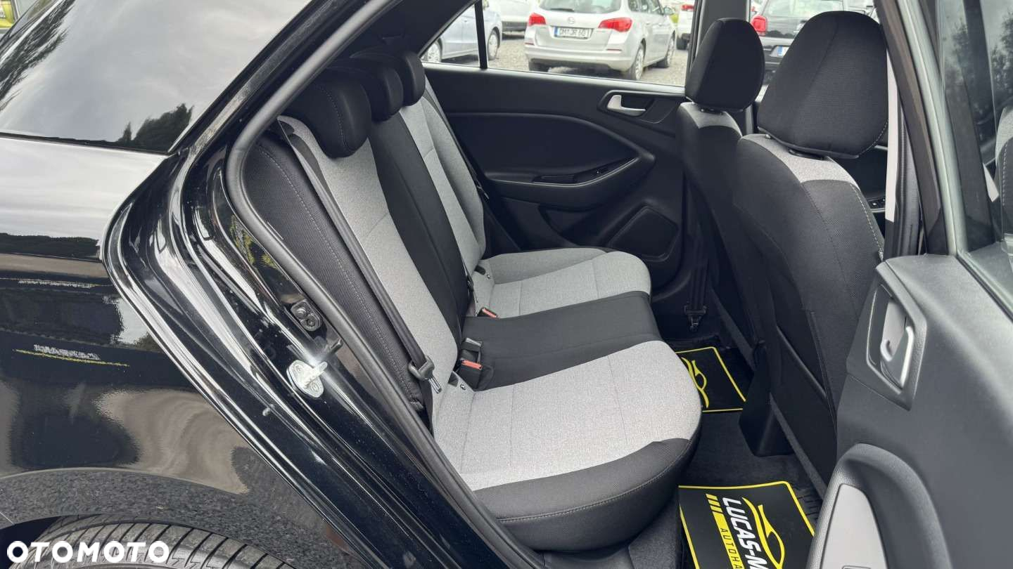 Hyundai i20 - 27