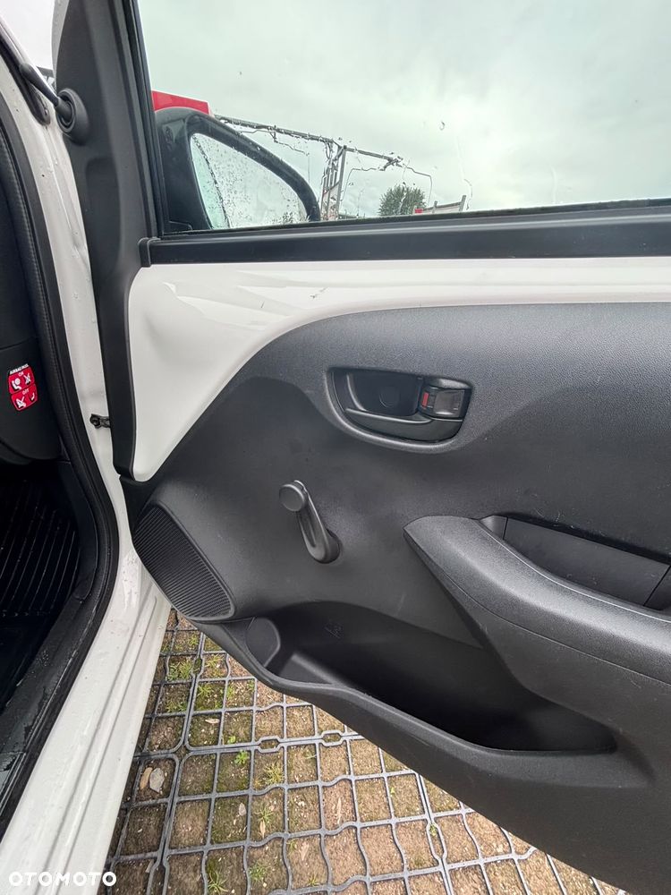 Toyota Aygo x - 20