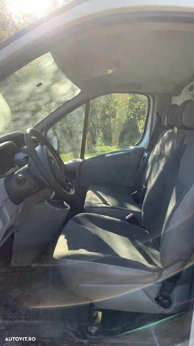 Opel Vivaro - 6