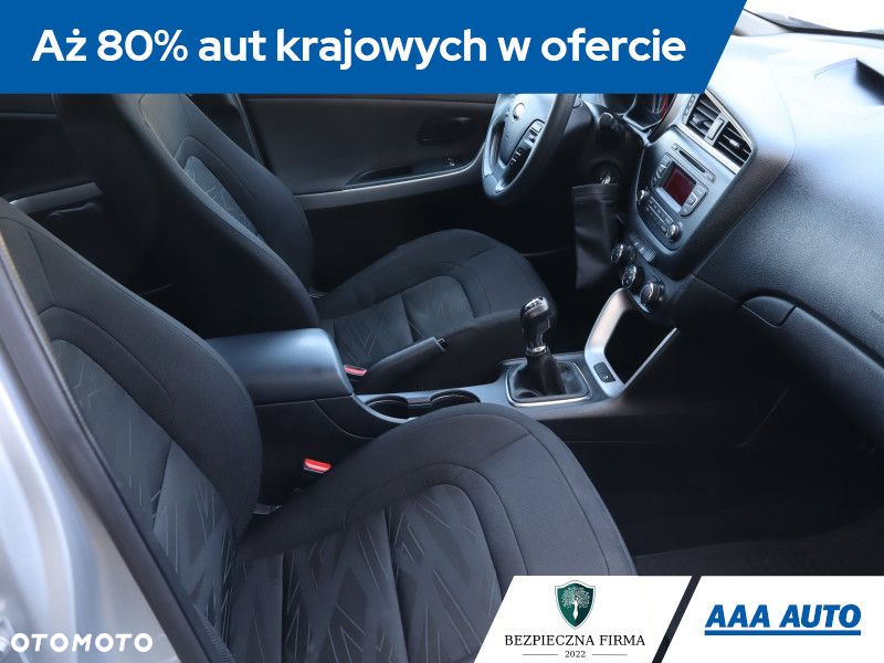 Kia Ceed - 10