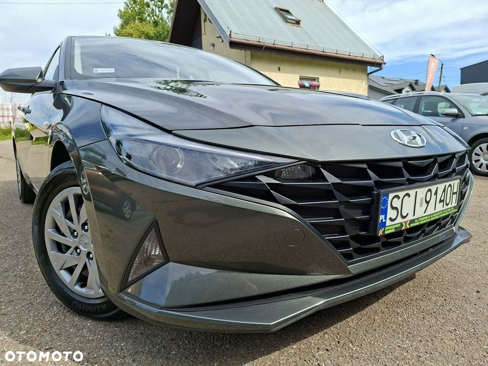 Hyundai Elantra - 5