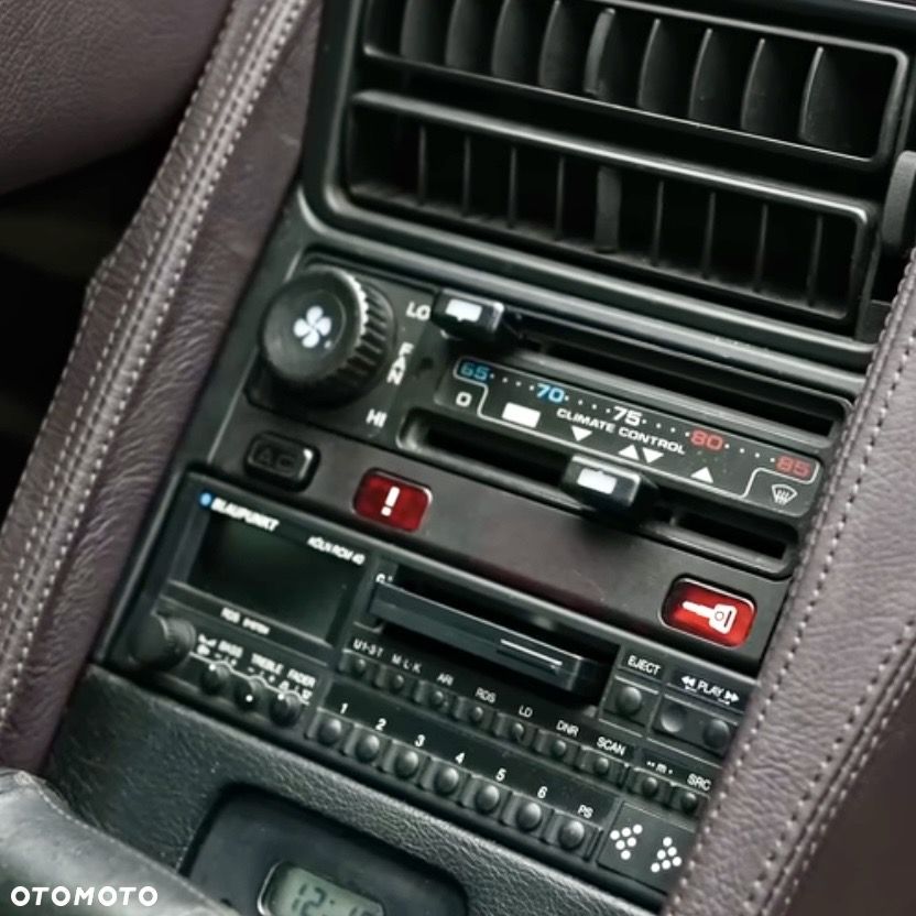Porsche 928 - 9