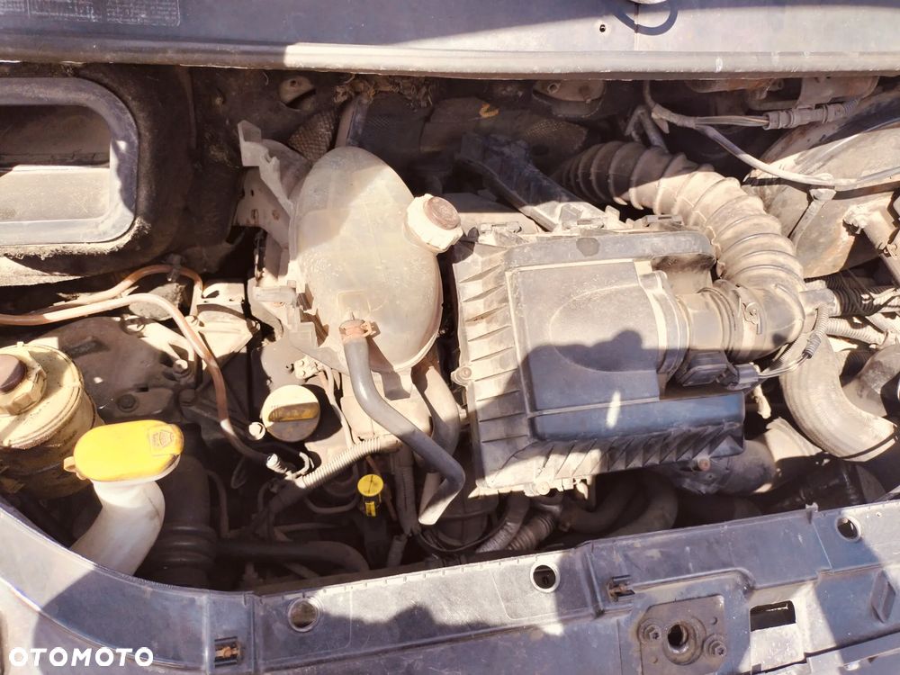 Renault Master - 15