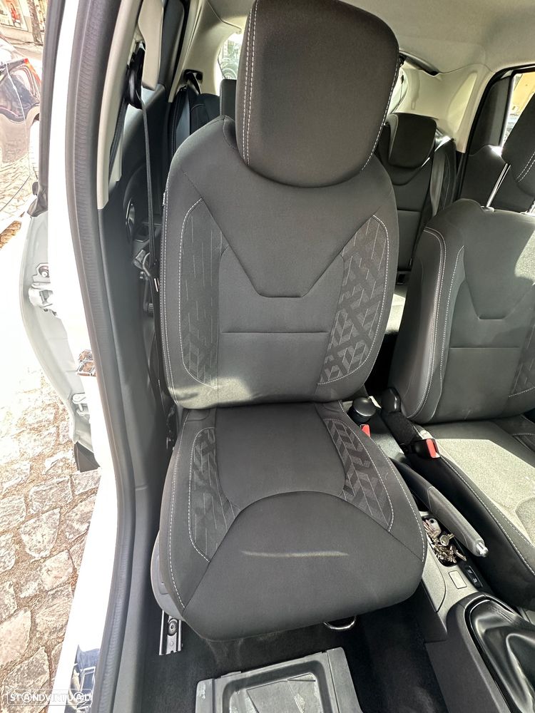Renault Clio 1.5 dCi Limited - 19
