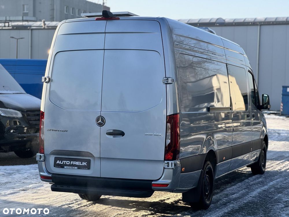 Mercedes-Benz Sprinter - 7