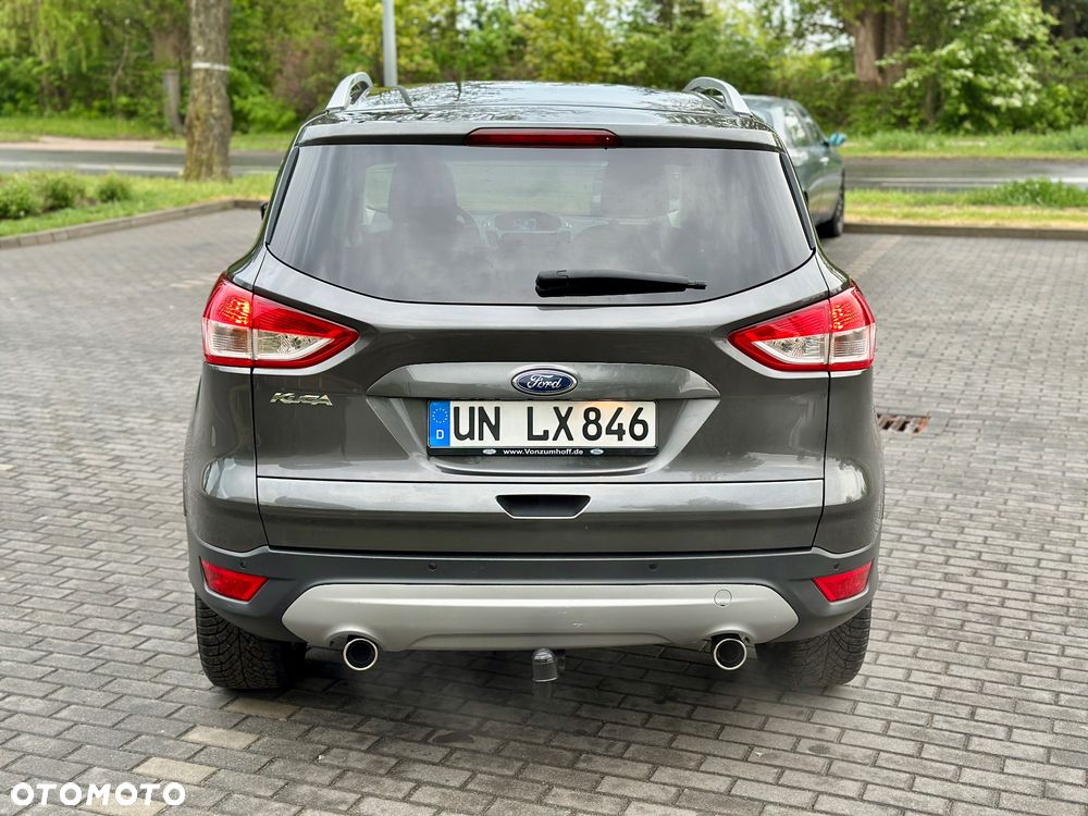 Ford Kuga 2.0 TDCi 2x4 Titanium - 11
