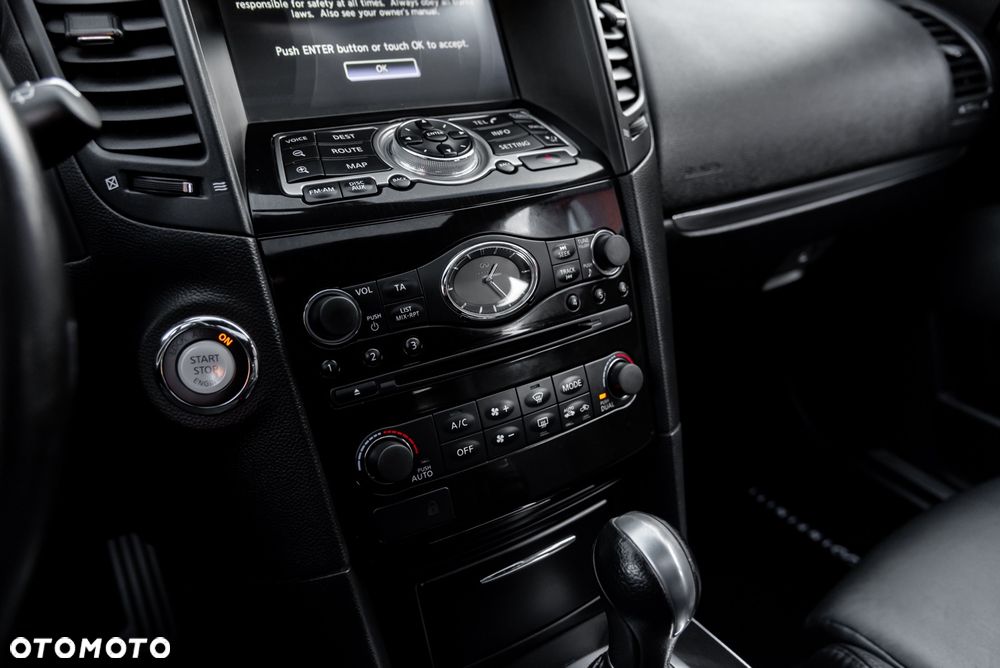 Infiniti QX70 3.0d AWD S - 29