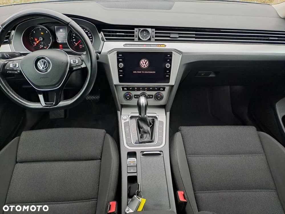 Volkswagen Passat Variant 2.0 TDI DSG (BlueMotion Technology) Comfortline - 14