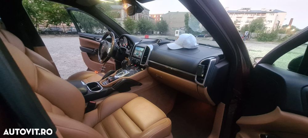 Porsche Cayenne V6 3.0L Aut. - 14