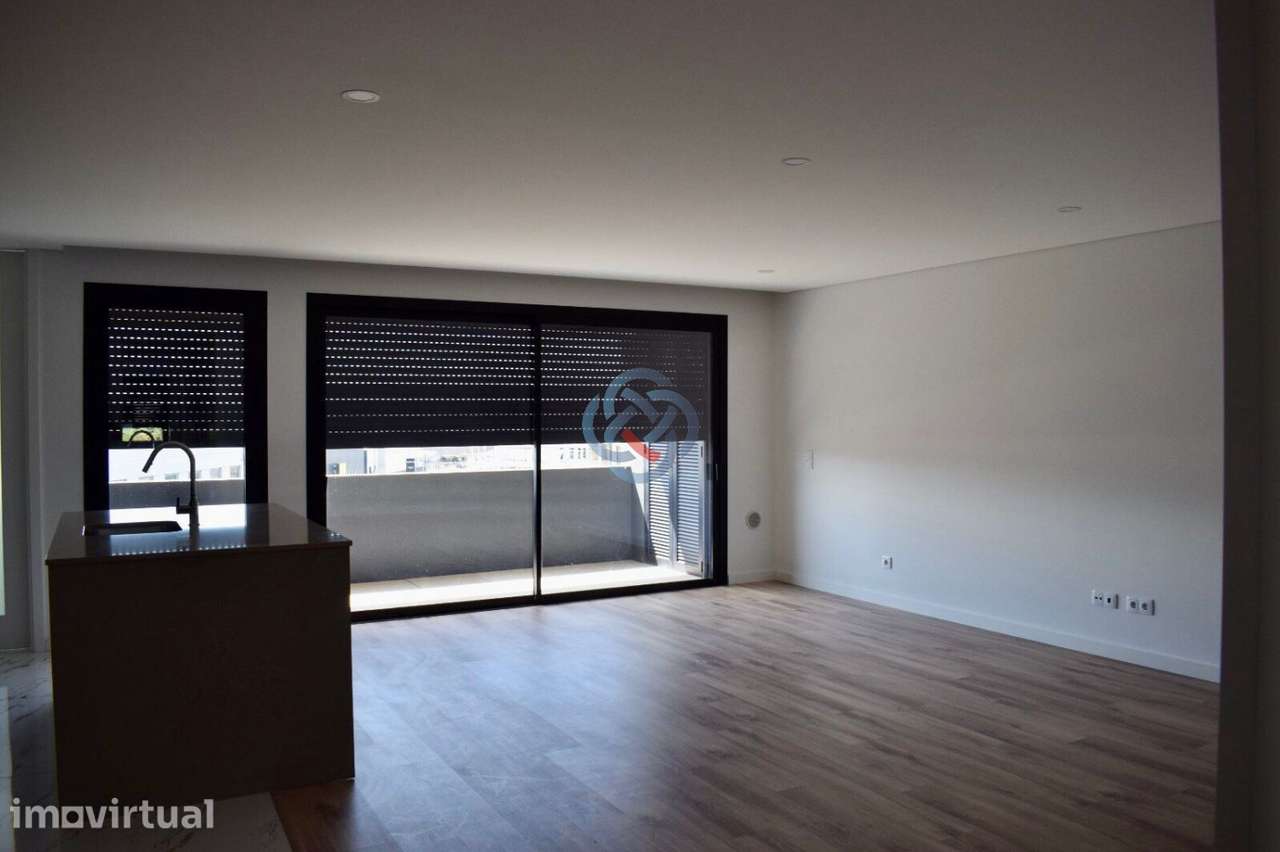 Apartamento T2 em Condominio de Luxo em Santa Maria da Feira - Grande imagem: 3/28