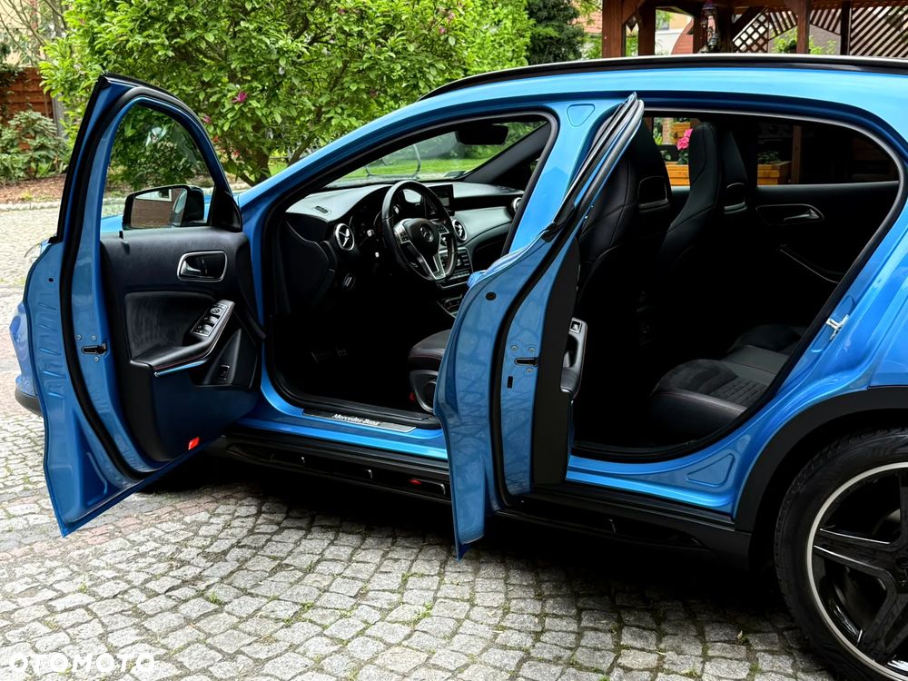 Mercedes-Benz GLA - 7