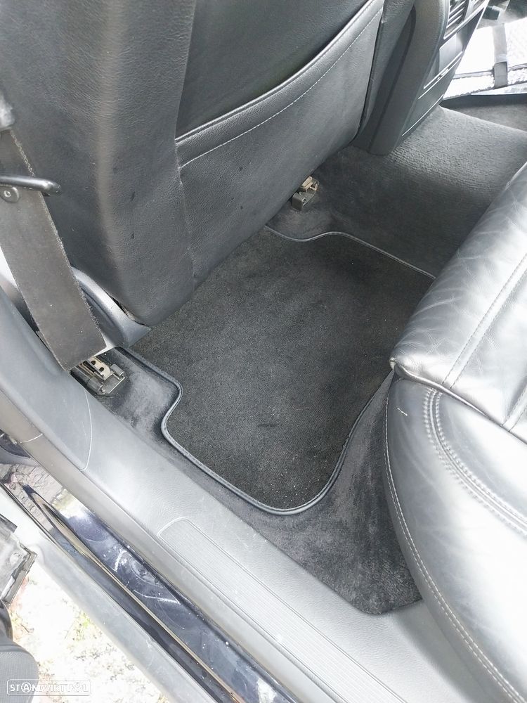 VW Passat 2.0 TDI Confortline - 16