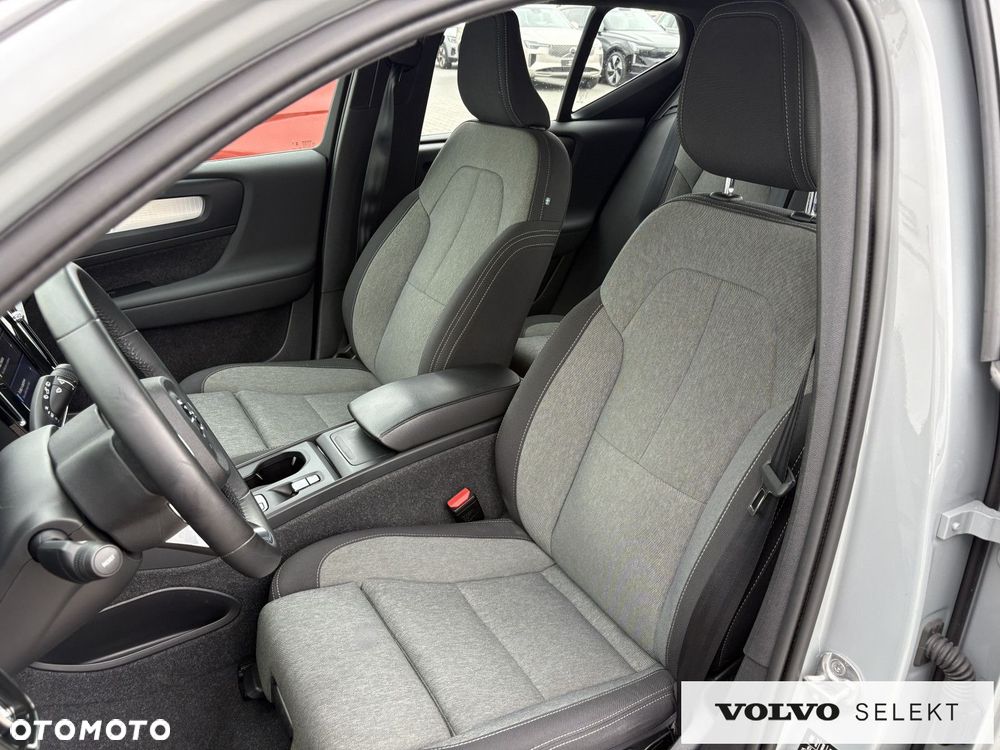 Volvo XC 40 - 23