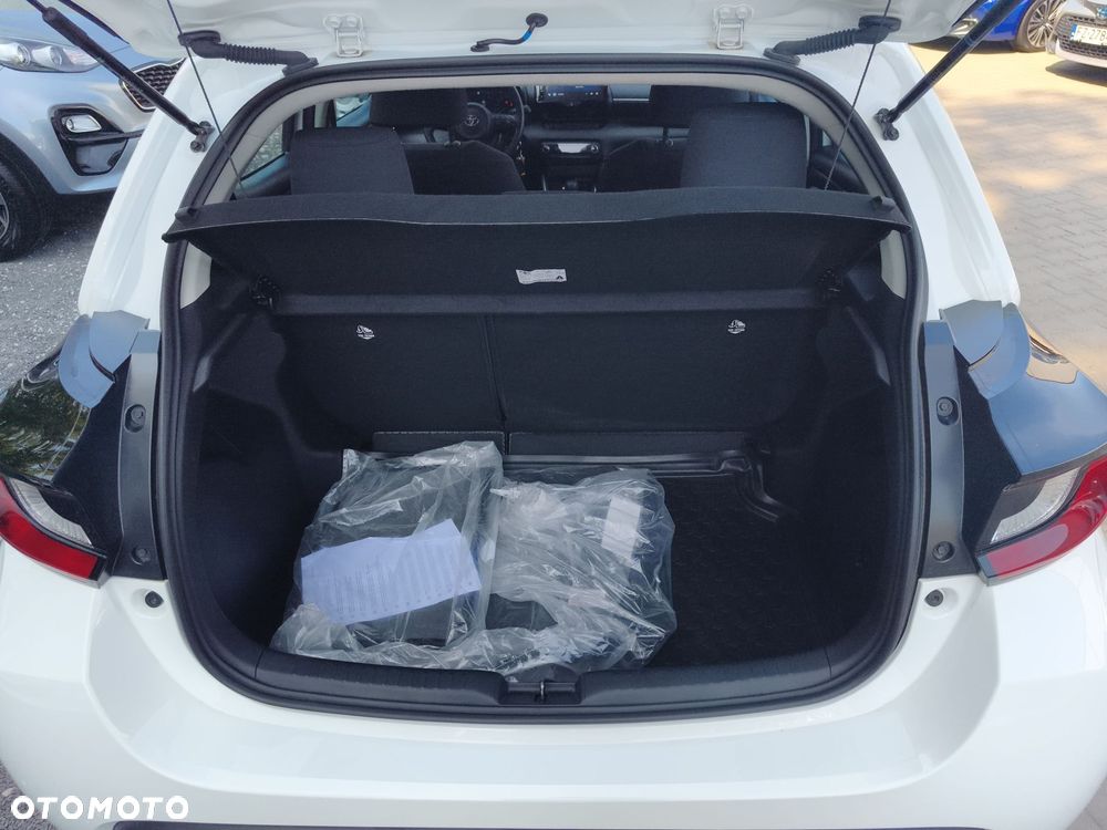 Toyota Yaris - 13
