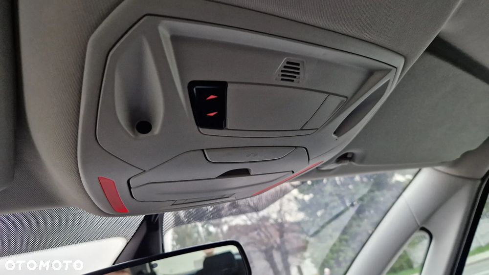 Ford S-Max 2.0 TDCi Titanium - 39